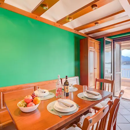 Lake Maggiore Dream Lake Front - Happy Apartment